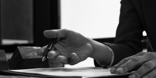 Reagrupación Familiar / Procedimientos Matrimoniales Aguilar de Segarra · Situación de Dependencia Especial